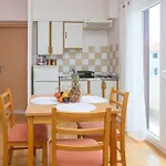 With Parking Space - 24808 公寓 *