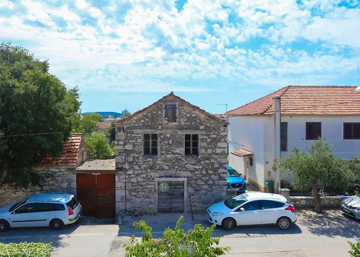 With Parking Space - 24808 Appartement *